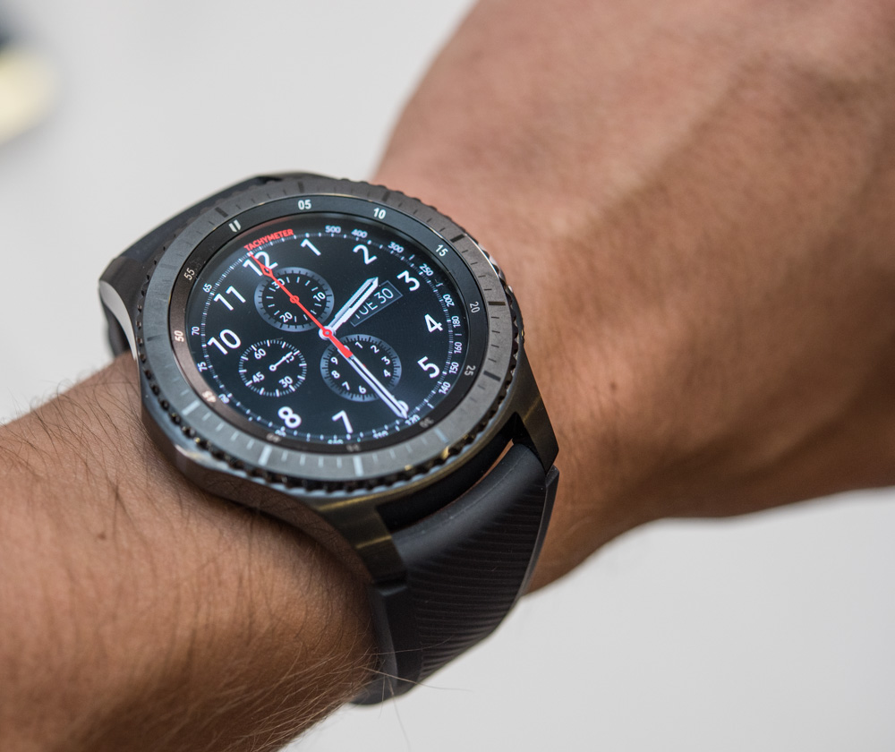 Gear s3 ساعت هوشمند جدید سامسونگ در اواخر آبان ماه عرضه می شود 6 Gear s3 ساعت هوشمند جدید سامسونگ در اواخر آبان ماه عرضه می شود