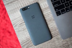 وان پلاس 5 تی (OnePlus 5T)