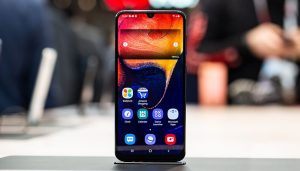 معرفی گلکسی A30 سامسونگ (Samsung Galaxy A30) 1