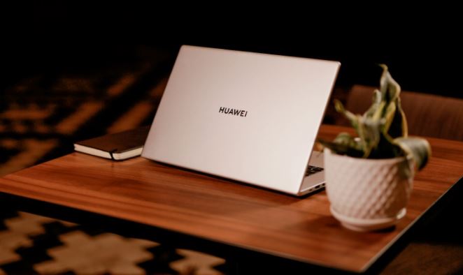 بررسی تخصصی لپتاپ هوآوی میت بوک D15 با پردازنده AMD 9 HUAWEI MateBook D 15 AMD