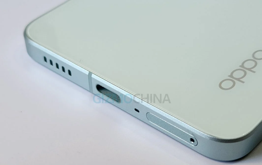 هند درگاه شارژ USB-C را برای دستگاه های تلفن همراه اجباری می کند 6 هند درگاه شارژ USB-C را برای دستگاه های تلفن همراه اجباری می کند