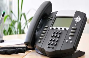 خط تلفن اینترنتی در ایران است؟