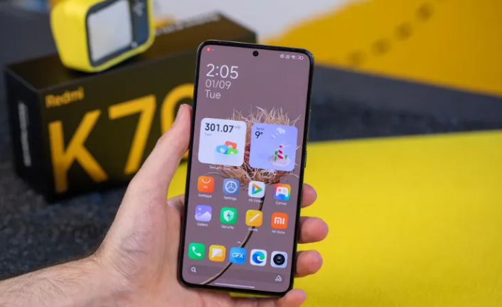 ردمی K70 اولترا با نمایشگر پروضوح ساخت TCL رونمایی شد 6 ردمی K70 اولترا با نمایشگر پروضوح ساخت TCL رونمایی شد