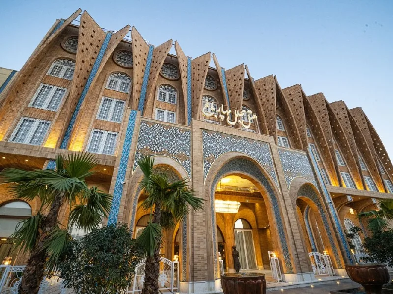 هتل مجلل چهارباغ اصفهان؛ انتخابی لوکس برای مسافران خاص 10 هتل مجلل چهارباغ اصفهان؛ انتخابی لوکس برای مسافران خاص