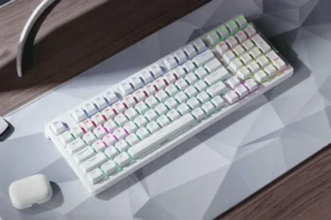 لنوو با کیبورد Aurora GK10 بازار را به چالش می کشد: قاتل پرچمداران یا یک انتخاب هوشمندانه؟