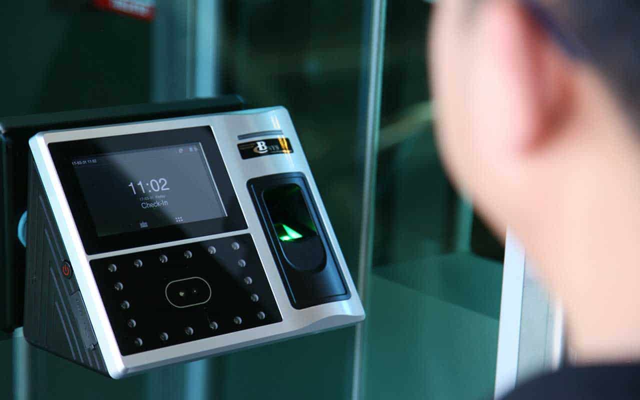 چرا نرم افزار کنترل تردد، ضروری ترین ابزار مدیریت منابع انسانی در سازمان هاست؟ 10 امنیت سازمانی بدون نرم-افزار کنترل تردد؟ تقریباً غیرممکن است