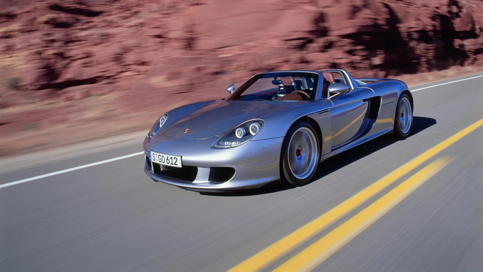 پورشه کاررا جیتی (Carrera GT): جشن ربع قرن یک سوپراسپرت افسانهای 6 پورشه کاررا جیتی (Carrera GT): جشن ربع قرن یک سوپراسپرت افسانهای