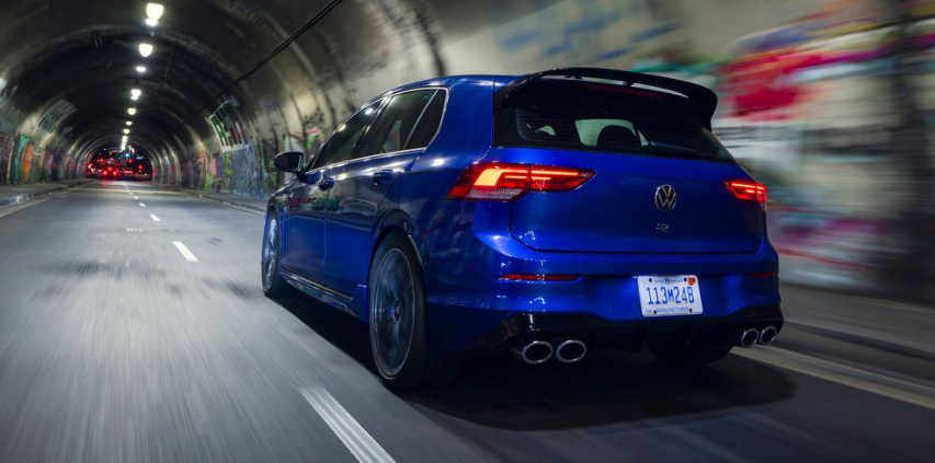 فولکس واگن گلف GTI و R، خودروی سال ۲۰۲۶ موتورترند شدند: سومین قهرمانی هاچ بک محبوب 14 فولکس واگن گلف GTI و R، خودروی سال ۲۰۲۶ موتورترند شدند: سومین قهرمانی هاچ بک محبوب