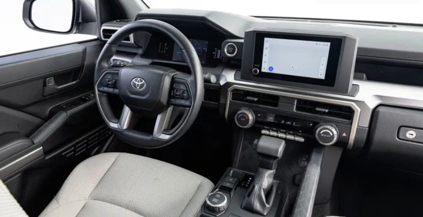 نقد و بررسی تویوتا فوررانر ۲۰۲۵؛ آیا شاسی‌ بلند جدید Toyota با حس نوستالژیک ارزش خرید دارد؟