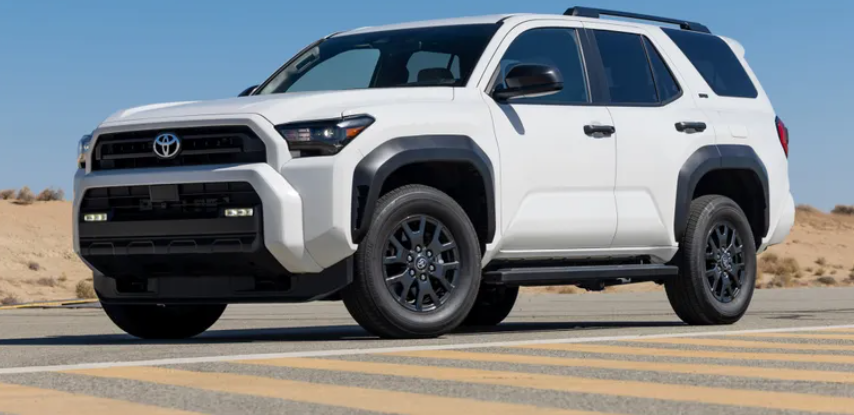 نقد و بررسی تویوتا فوررانر ۲۰۲۵؛ آیا شاسی‌ بلند جدید Toyota با حس نوستالژیک ارزش خرید دارد؟