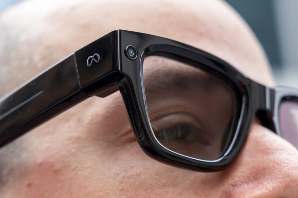 مشکل بزرگ عینک هوشمند Ray-Ban Display متا: هیچ اپلیکیشنی در کار نیست 6 مشکل بزرگ عینک هوشمند Ray-Ban Display متا: هیچ اپلیکیشنی در کار نیست 2