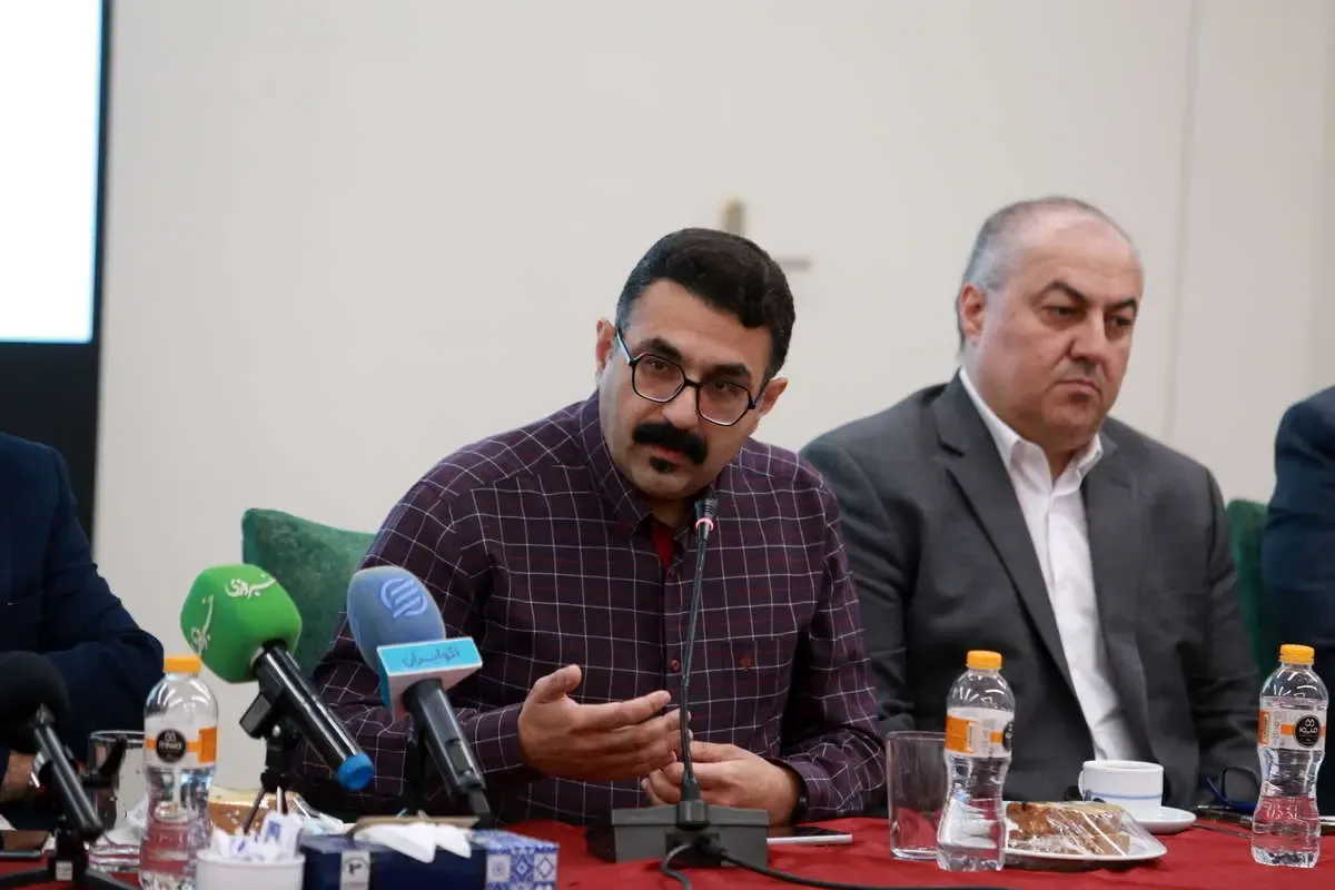 نیما قاضی: لابی تامین اجتماعی پشت تصویب شتابزده بیمه اجباری رانندگان اینترنتی؟ 6 نیما قاضی، رئیس انجمن تجارت الکترونیک تهران