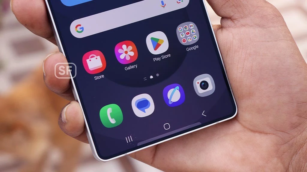 One UI 8.5 با طراحی جدید اپلیکیشن Phone سامسونگ لو رفت؛ افکت بلور به رابط کاربری میآید 6 One UI 8.5 با طراحی جدید اپلیکیشن Phone سامسونگ لو رفت؛ افکت بلور به رابط کاربری میآید