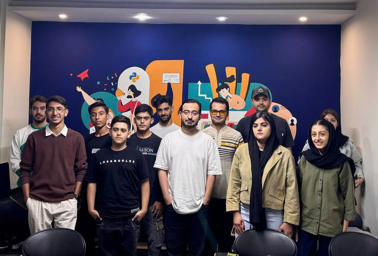 بهترین آموزشگاه برای شرکت در بوتکمپ برنامهنویسی 6 بوت کمپ برنامه نویسی کاروکمپ