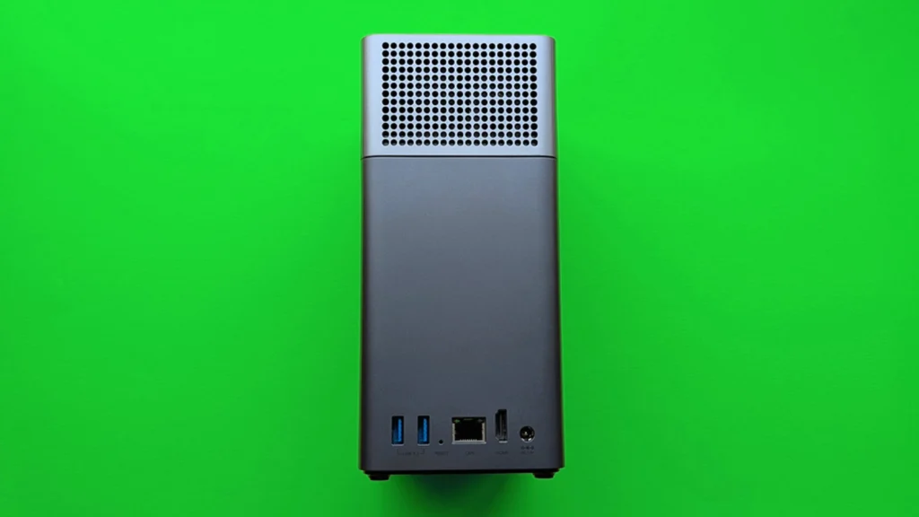 تجربه نقد و بررسی NAS اقتصادی یوگرین مدل DH2300؛ انتخابی ایدهآل برای شروع ساخت سرور خانگی 11 تجربه نقد و بررسی NAS اقتصادی یوگرین مدل DH2300؛ انتخابی ایدهآل برای شروع ساخت سرور خانگی
