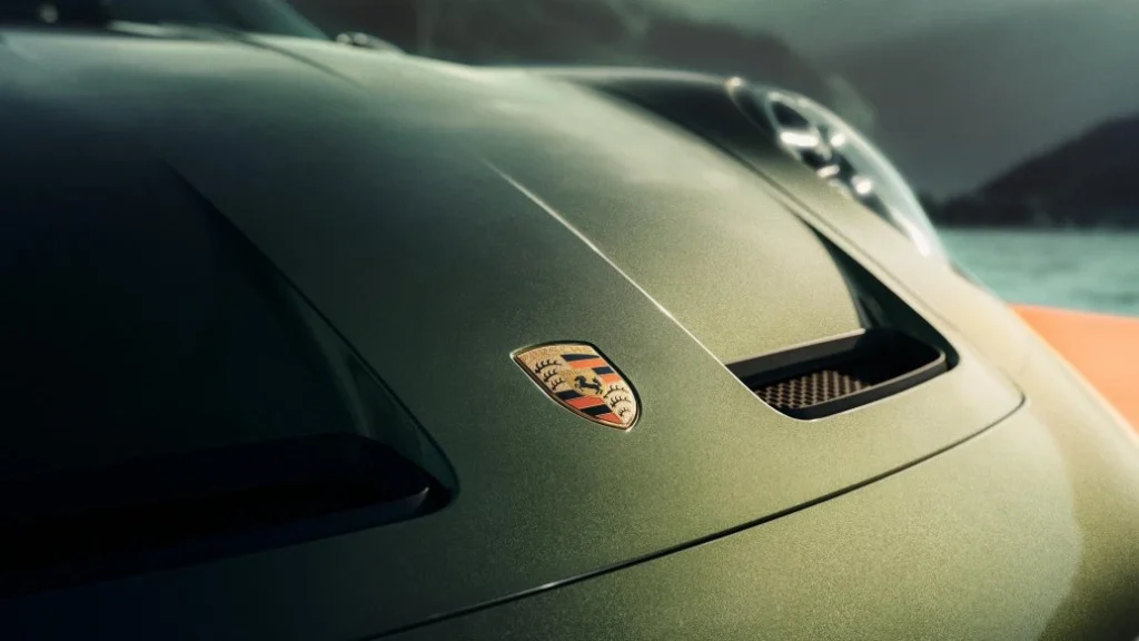 پورشه 911 GT3 90 F. A. Porsche؛ ادای احترام به طراح افسانهای با یک شاهکار کلکسیونی 10 پورشه 911 GT3 90 F. A. Porsche؛ ادای احترام به طراح افسانهای با یک شاهکار کلکسیونی