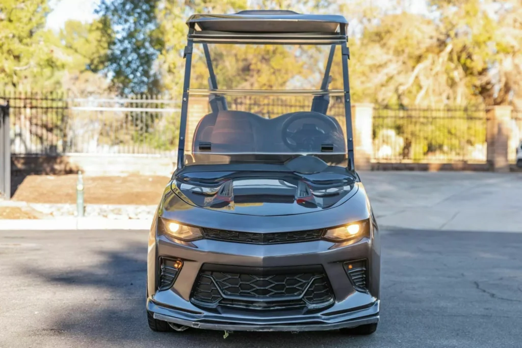ماسل‌ کار در زمین گلف؛ با «Tee-ZL1» آشنا شوید، خودروی گلف با چهره شورولت کامارو