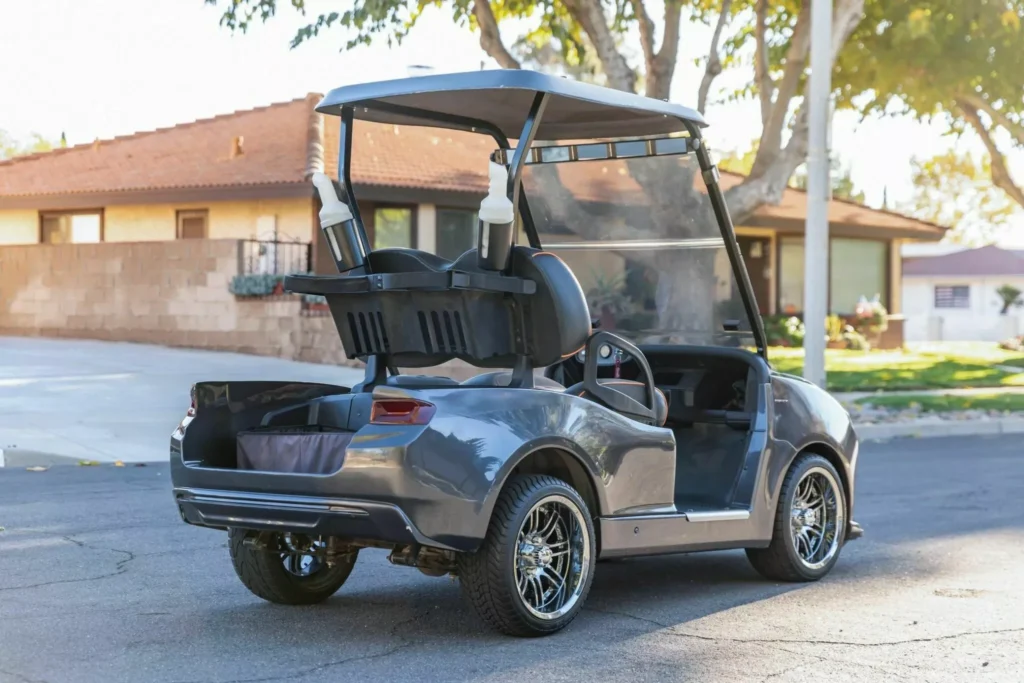 ماسل‌ کار در زمین گلف؛ با «Tee-ZL1» آشنا شوید، خودروی گلف با چهره شورولت کامارو
