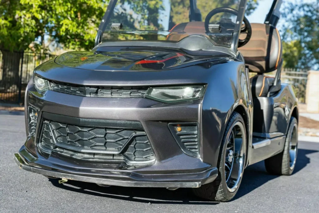 ماسل‌ کار در زمین گلف؛ با «Tee-ZL1» آشنا شوید، خودروی گلف با چهره شورولت کامارو