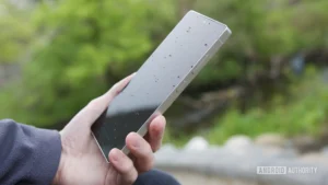 قابلیت Privacy Display در گلکسی S26 Ultra؛ پایان کنجکاوی اطرافیان در نمایشگر گوشی 23 قابلیت Privacy Display در گلکسی S26 Ultra؛ پایان کنجکاوی اطرافیان در نمایشگر گوشی
