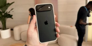 امنیت بی سابقه در iOS 26.3؛ قابلیت جدید اپل برای محدودسازی دسترسی اپراتورها به موقعیت مکانی 13 امنیت بی سابقه در iOS 26.3؛ قابلیت جدید اپل برای محدودسازی دسترسی اپراتورها به موقعیت مکانی