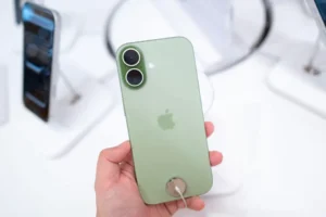 غافلگیری بزرگ اپل؛ آپدیت iOS 26.2.1 با ویژگی های جدید و رفع باگ های حیاتی منتشر شد 30 غافلگیری بزرگ اپل؛ آپدیت iOS 26.2.1 با ویژگی های جدید و رفع باگ های حیاتی منتشر شد