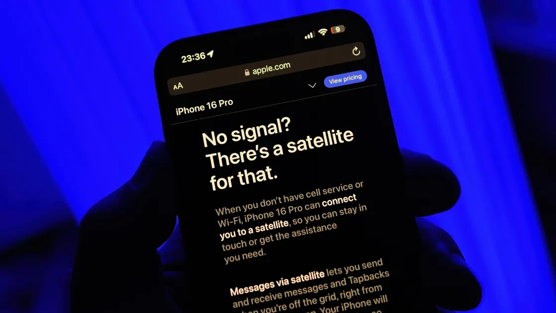 اپل میتواند با یک قاب هوشمند آیفون، اتصال ماهوارهای را تقویت کند 6 اپل میتواند با یک قاب هوشمند آیفون، اتصال ماهوارهای را تقویت کند