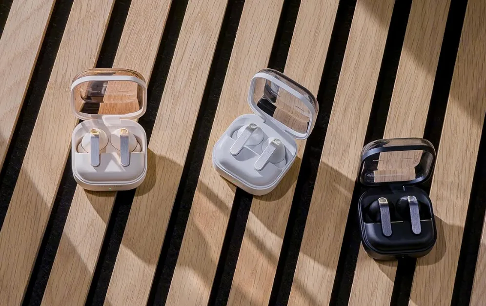 رونمایی سامسونگ از سری جدید هدفونهای Galaxy Buds4؛ عصر جدید صدای Hi-Fi و هوش مصنوعی 6 رونمایی سامسونگ از سری جدید هدفونهای Galaxy Buds4؛ عصر جدید صدای Hi-Fi و هوش مصنوعی