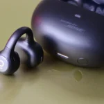 بررسی ایربادز Baseus Inspire XC1؛ شیفته طراحی گوش‌باز با جادوی کوک اختصاصی بوز شدم!