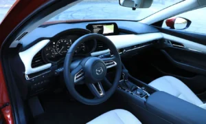 مدیرعامل مزدا از برقی شدن احتمالی Mazda MX-5 Miata خبر داد؛ انقلاب در رویای رودستر سبک‌ وزن