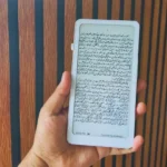 بررسی کتابخوان الکترونیکی DuRoBo Krono؛ تلفیق جذاب گوشی هوشمند با نمایشگر جوهر الکترونیک و هوش مصنوعی
