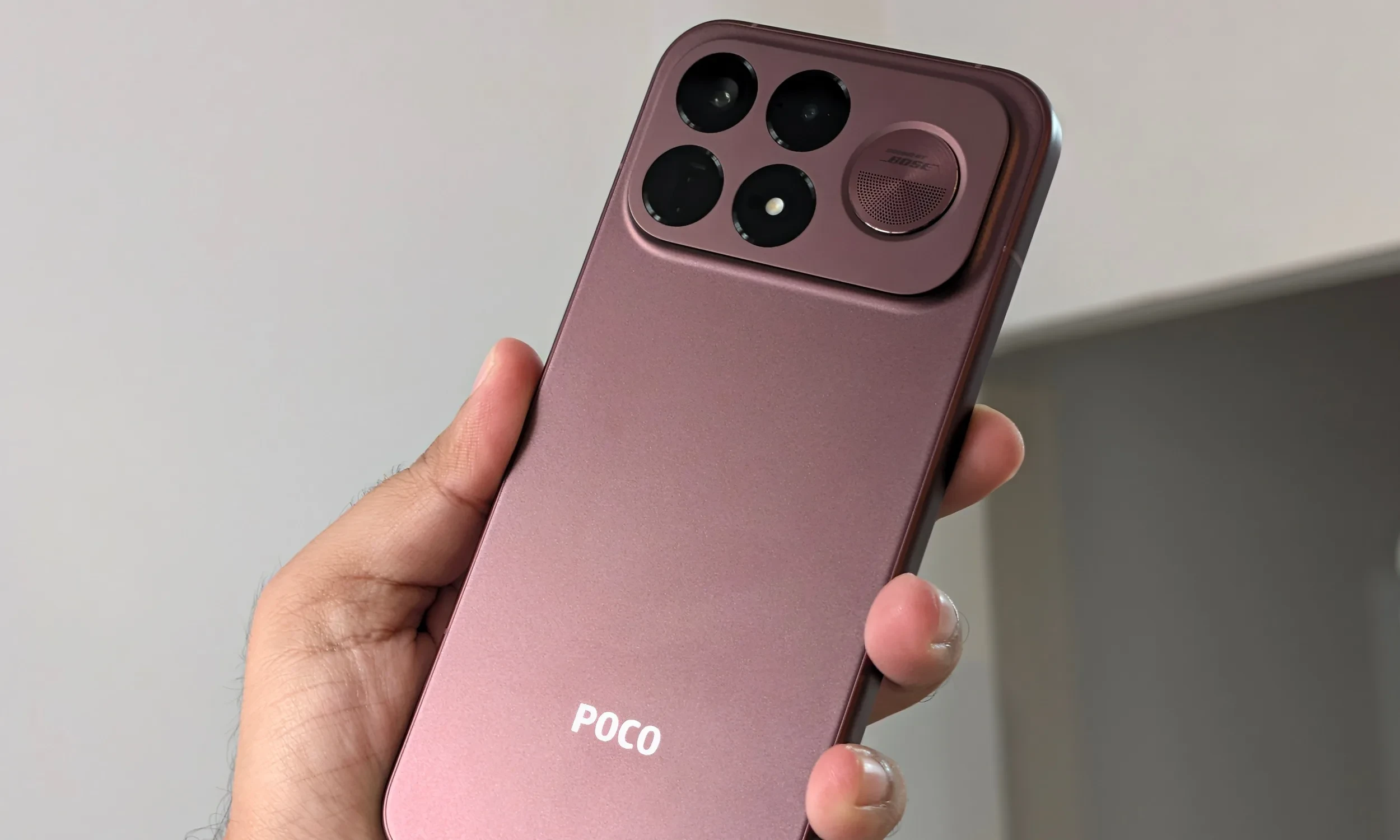 بررسی تخصصی پوکو F9 اولترا (POCO F9 Ultra)؛ سابووفر اختصاصی Bose، باتری غولپیکر و فراتر از یک پرچمدار! 31 بررسی تخصصی پوکو F9 اولترا (POCO F9 Ultra)؛ سابووفر اختصاصی Bose، باتری غولپیکر و فراتر از یک پرچمدار!