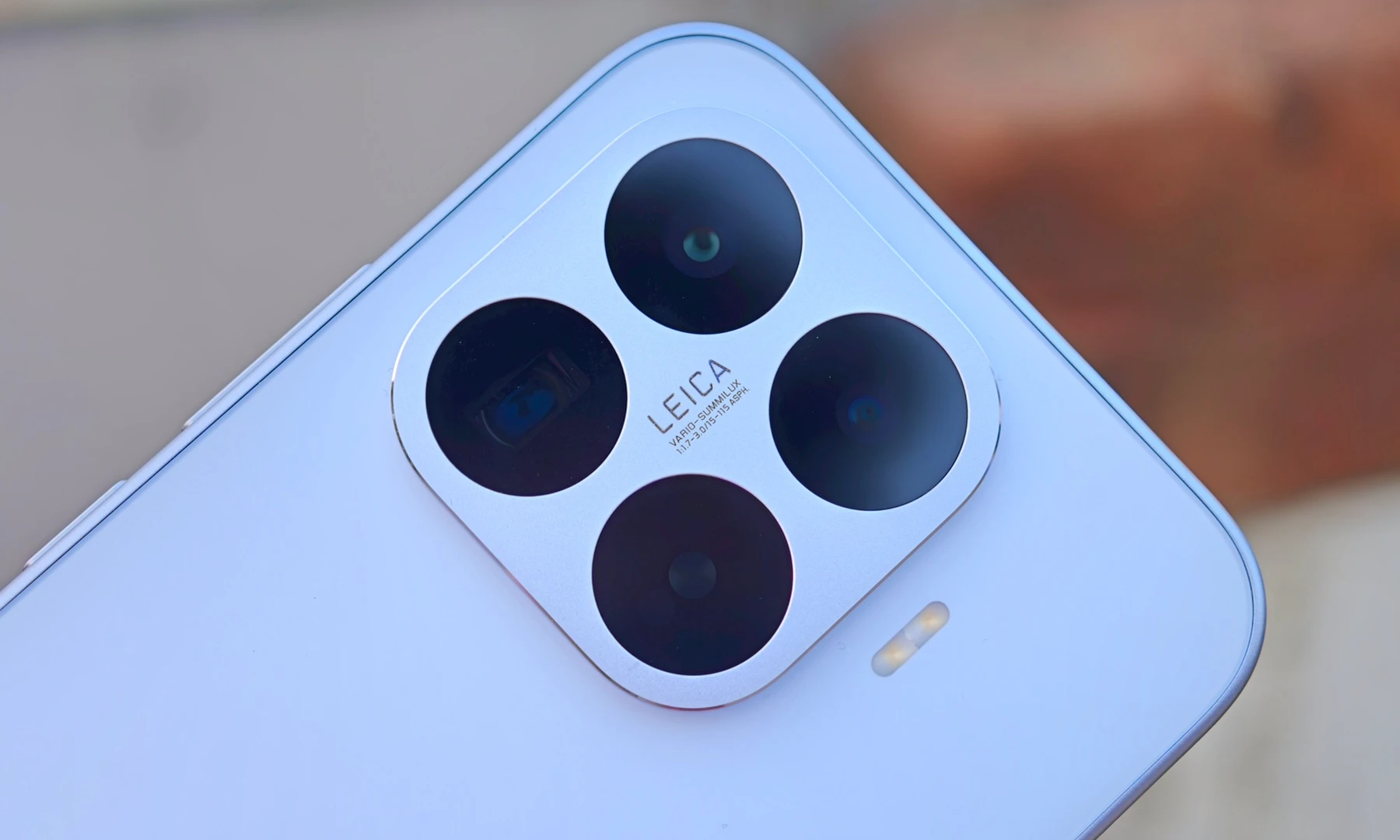 بررسی شیائومی ۱۷ تی (Xiaomi 17T): کاربردی ترین گوشی این روزها که یک معامله نادر و شگفتانگیز است 16 بررسی شیائومی ۱۷ تی (Xiaomi 17T): کاربردیترین گوشی این روزها که یک معامله نادر و شگفتانگیز است!