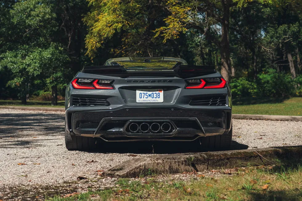 شورولت کوروت Grand Sport X مدل 2027؛ هیولای هیبریدی 721 اسب بخاری با سیستم چهارچرخ محرک 9 شورولت کوروت Grand Sport X مدل 2027؛ هیولای هیبریدی 721 اسب بخاری با سیستم چهارچرخ محرک