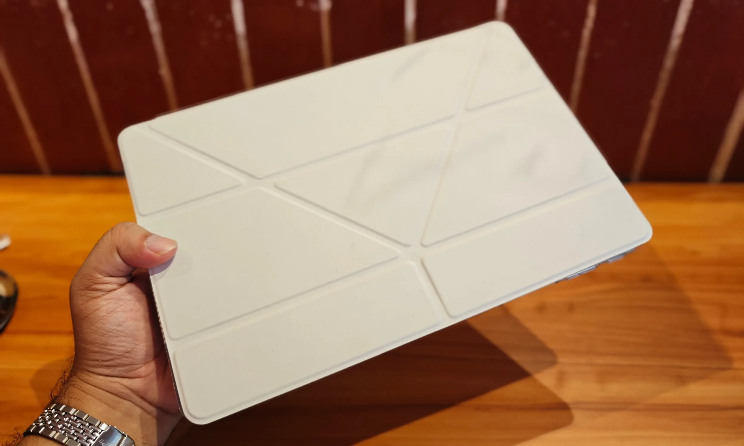 بررسی تبلت ایسوس پد (ASUS Pad)؛ نمایشگر شگفت‌انگیز OLED که پتانسیل واقعی‌اش دست‌نخورده باقی مانده است