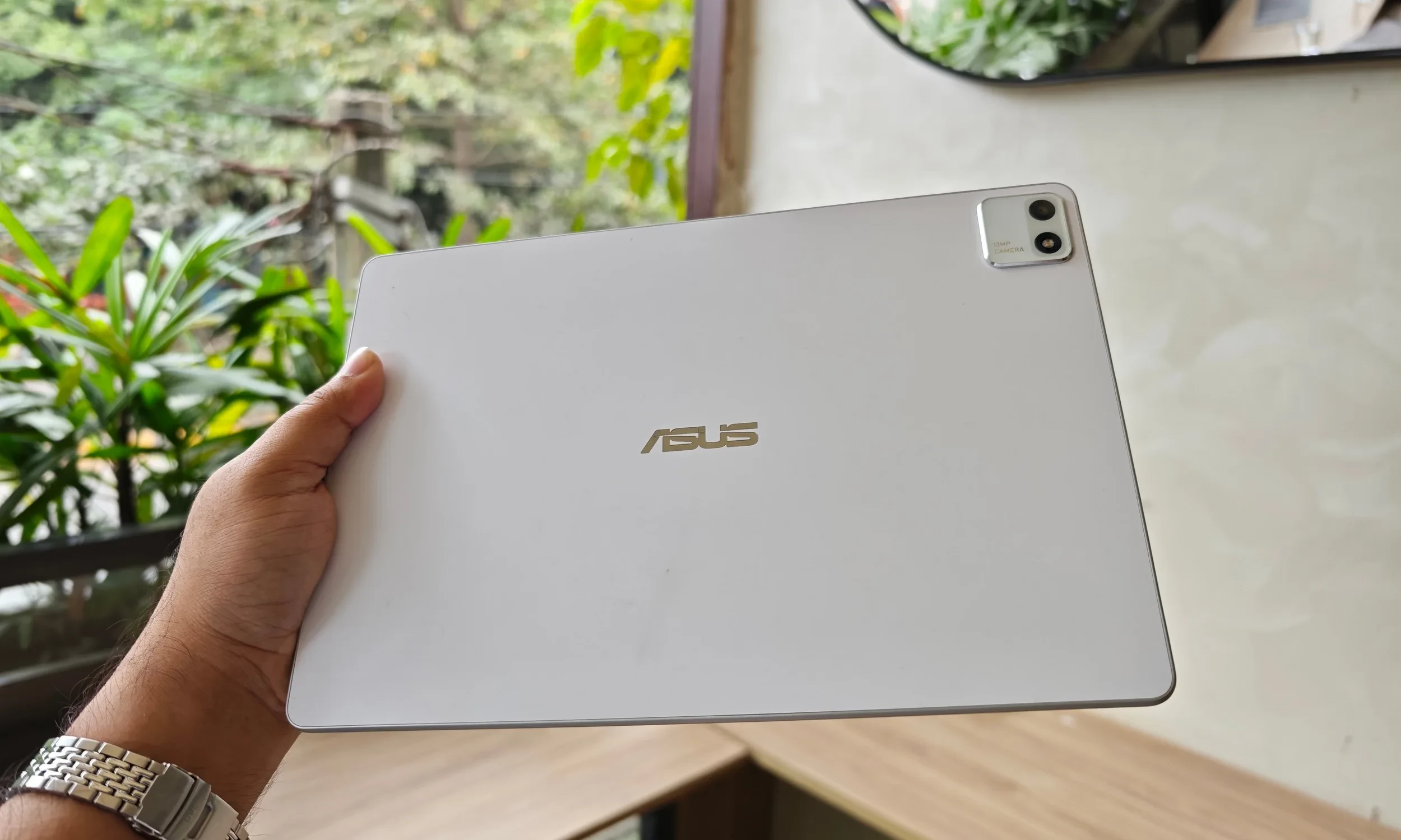 بررسی تبلت ایسوس پد (ASUS Pad)؛ نمایشگر شگفت‌انگیز OLED که پتانسیل واقعی‌اش دست‌نخورده باقی مانده است
