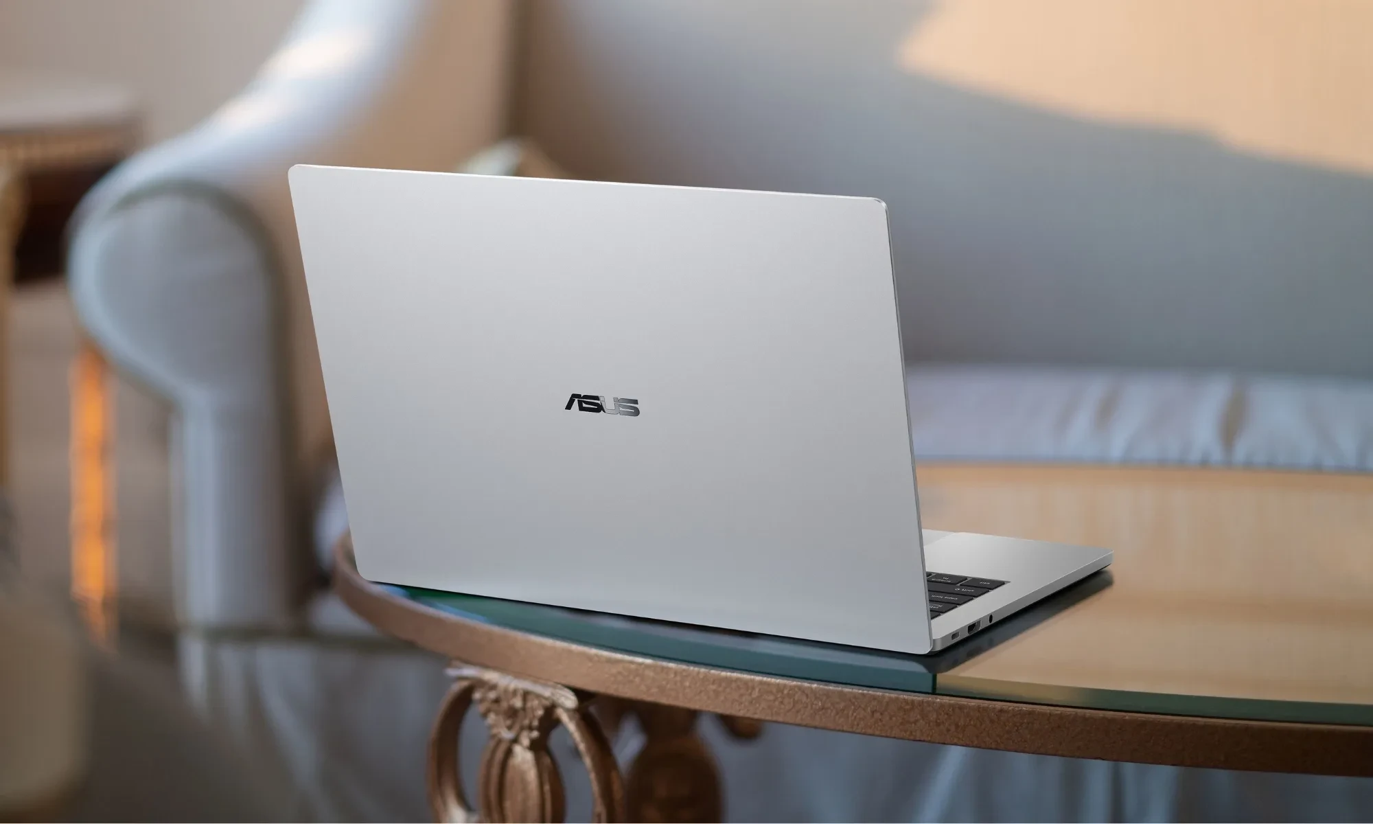 رونمایی ایسوس از لپ‌تاپ تجاری جدید ExpertBook A7 با نمایشگر فوق‌العاده 120Hz OLED