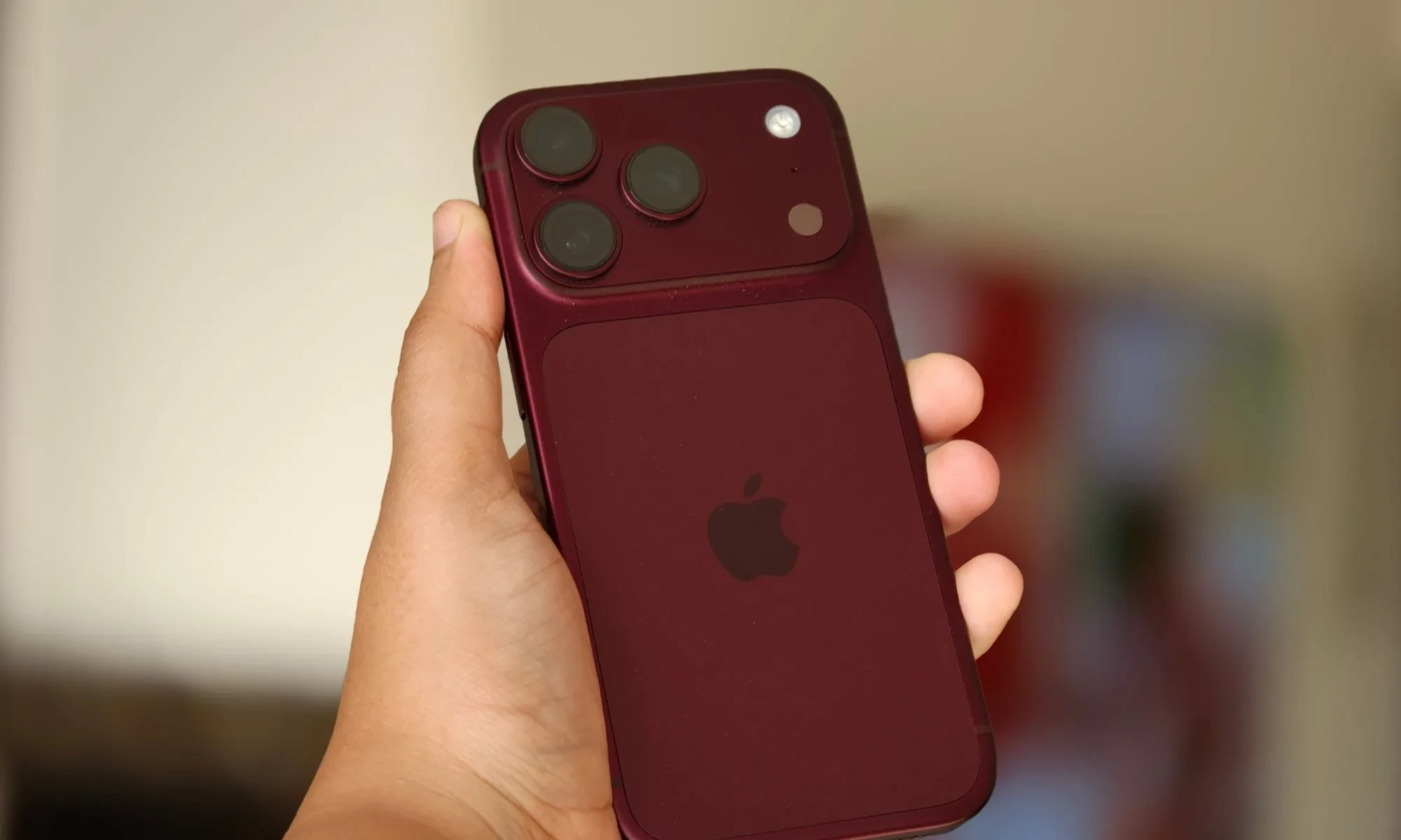 بررسی تخصصی آیفون ۱۸ پرو (iPhone 18 Pro)؛ آیا پرچمدار جدید اپل ارزش خرید دارد؟ 9 بررسی تخصصی آیفون ۱۸ پرو (iPhone 18 Pro)؛ آیا پرچمدار جدید اپل ارزش خرید دارد؟
